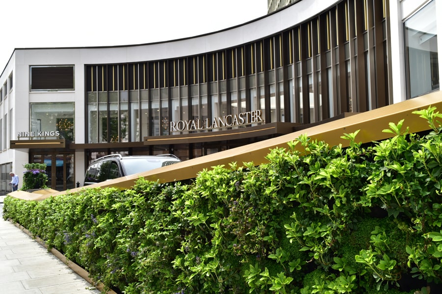 Green wall Royal Lancaster Hotel