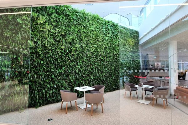 JLR-living-wall-waiting-area