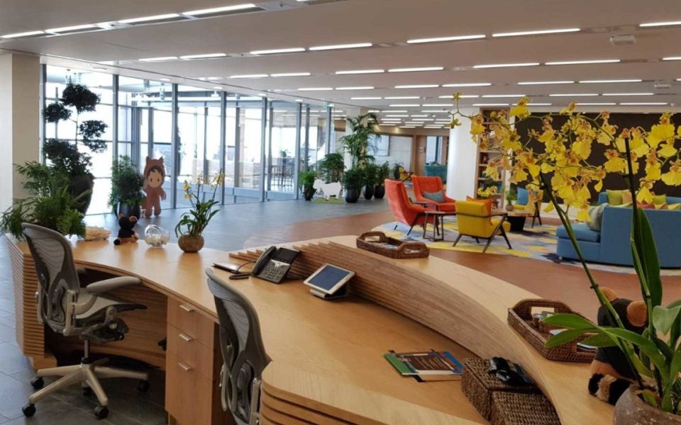 interior landscaping sales force paris reception